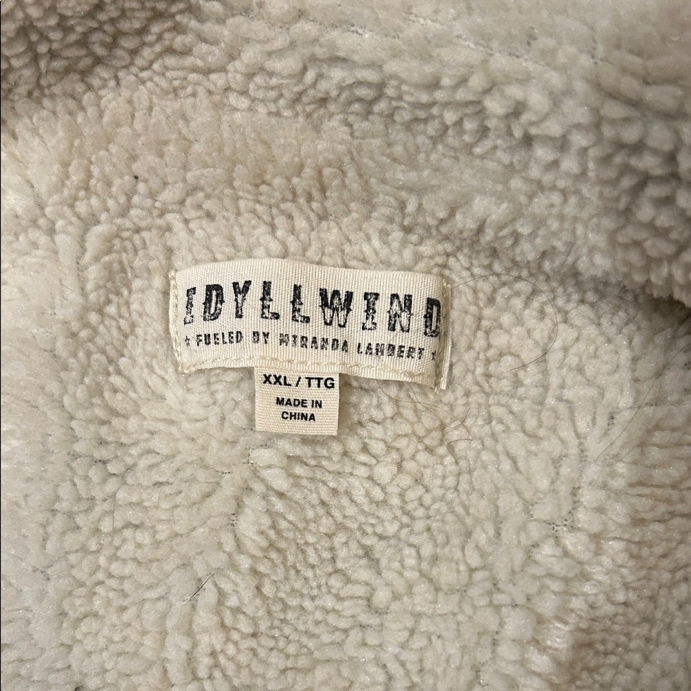 Idyllwind Blue Denim Jacket with Cream Sherpa Lining - Picture 4 of 5